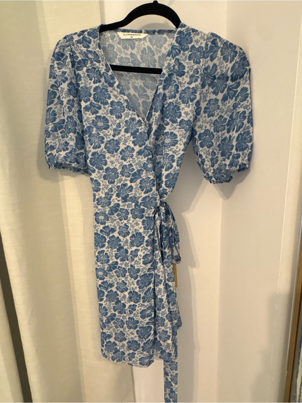 Commense Blue Floral Wrap Midi Dress with Puff Sleeves